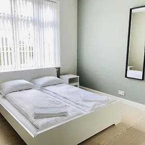 Lejlighed Aday - 2 Bedroom With Patio, Aalborg